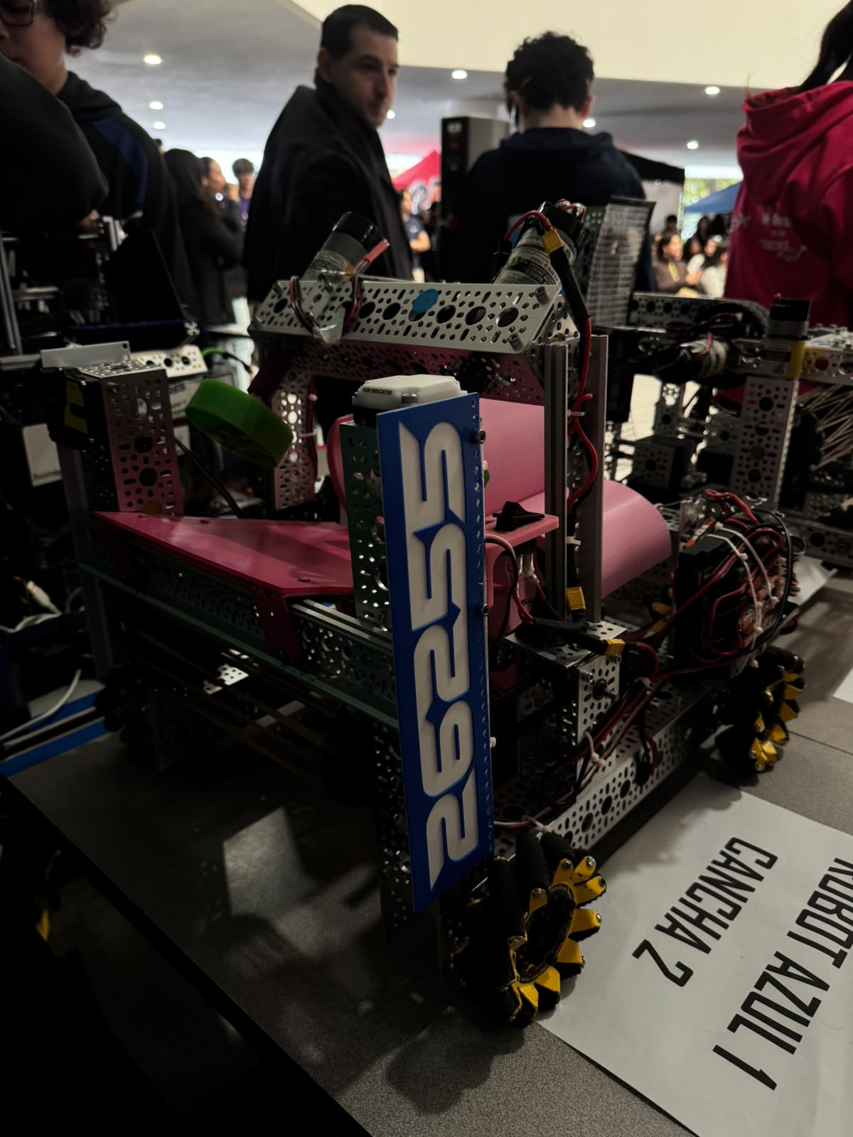 Robot Lunix en Monterrey